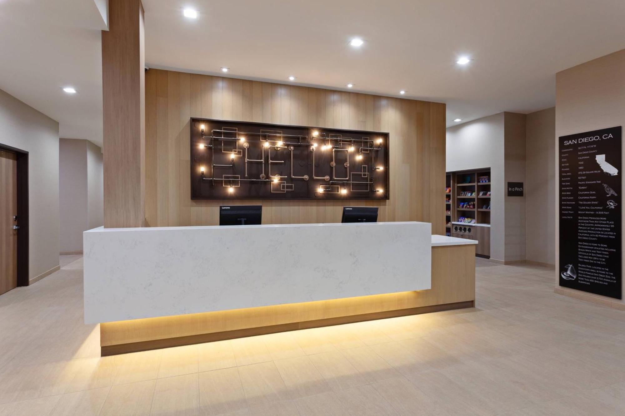 Towneplace Suites By Marriott San Diego Central Екстериор снимка