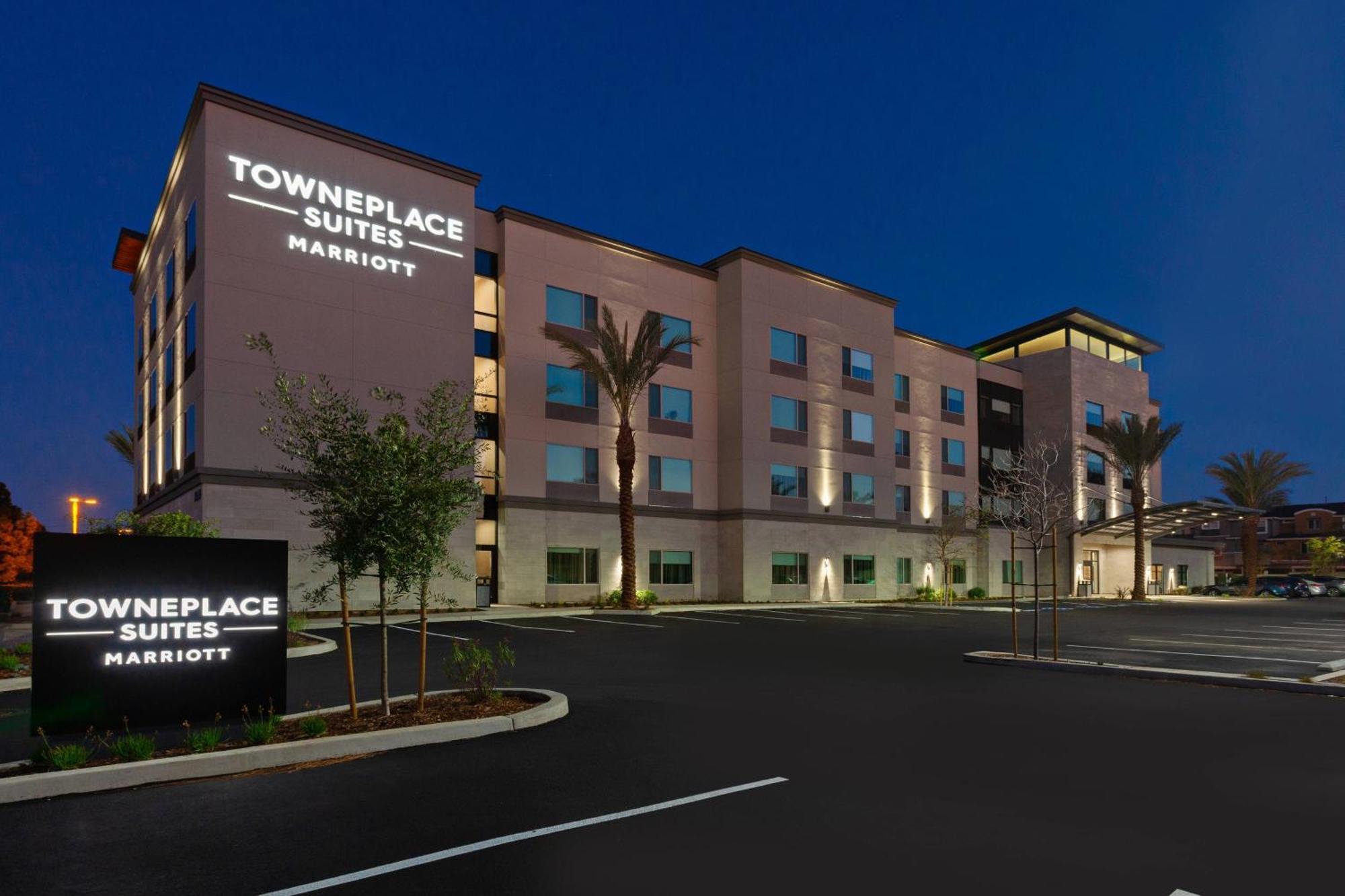 Towneplace Suites By Marriott San Diego Central Екстериор снимка